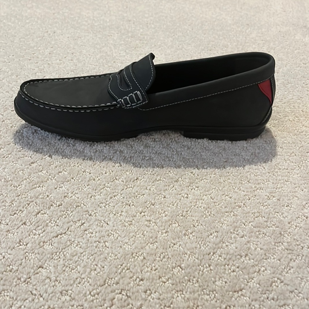 Black Slip-On Men's Driving Loafers with Red Accent